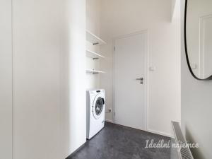 Pronájem bytu 2+kk, Praha - Smíchov, Strakonická, 44 m2