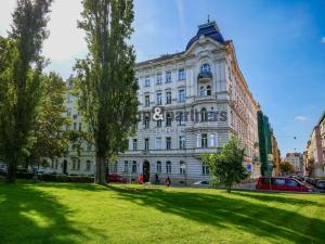 Prodej bytu 2+1, Praha - Smíchov, Janáčkovo nábřeží, 69 m2