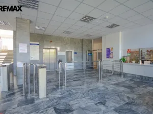 Pronájem kanceláře, Pardubice - Zelené Předměstí, Masarykovo náměstí, 321 m2