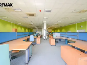 Pronájem kanceláře, Pardubice - Zelené Předměstí, Masarykovo náměstí, 321 m2