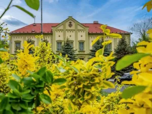 Prodej komerční nemovitosti, Klášterec nad Ohří, Chomutovská, 1350 m2