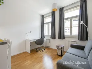 Pronájem bytu 1+kk, Praha - Vinohrady, Záhřebská, 28 m2