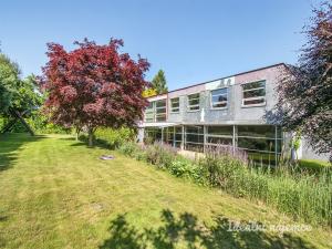 Pronájem atypického bytu, Šestajovice, K Úvozu, 280 m2