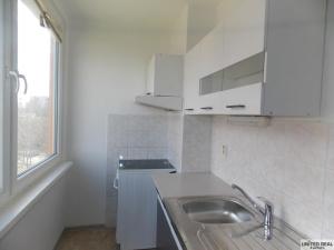 Pronájem bytu 1+kk, Pardubice - Polabiny, Brožíkova, 32 m2