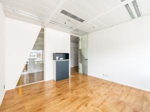 Pronájem kanceláře, Praha - Stodůlky, Bucharova, 500 m2