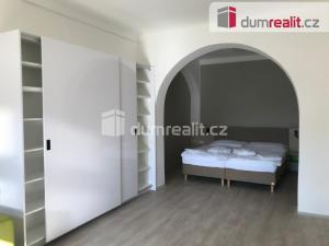 Pronájem bytu 2+kk, Opava - Město, Dolní náměstí, 95 m2