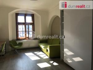 Pronájem bytu 2+kk, Opava - Město, Dolní náměstí, 95 m2