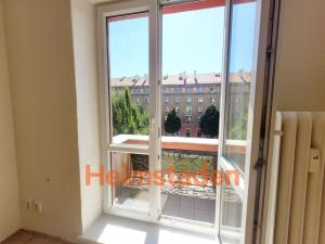Pronájem bytu 1+kk, Havířov - Město, Hlavní třída, 21 m2