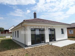 Prodej pozemku pro bydlení, Hosín, 825 m2