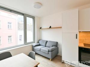 Pronájem bytu 2+kk, Praha - Smíchov, Mozartova, 26 m2