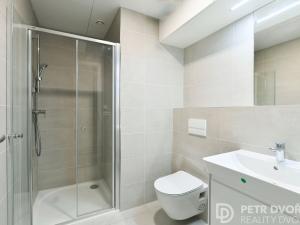 Pronájem bytu 2+kk, Praha - Smíchov, Mozartova, 26 m2