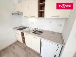 Pronájem bytu 1+kk, Zlín - Malenovice, Švermova, 28 m2