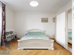 Prodej bytu 2+kk, Praha - Vinohrady, Sobotecká, 46 m2