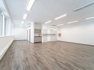 Pronájem kanceláře, Praha - Nové Město, Bolzanova, 136 m2