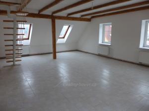 Pronájem bytu 2+1, Nový Bor - Arnultovice, 112 m2