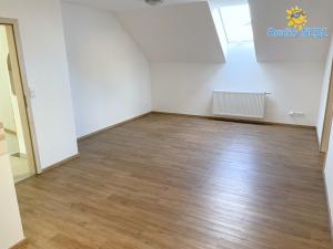 Pronájem bytu 3+kk, Šestajovice, U Váhy, 72 m2