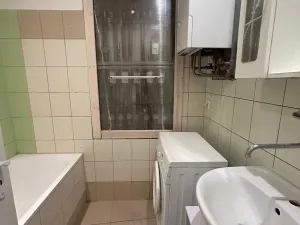 Pronájem bytu 1+kk, Praha - Strašnice, Věšínova, 28 m2