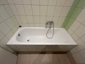Pronájem bytu 1+kk, Praha - Strašnice, Věšínova, 28 m2