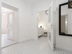 Prodej bytu 4+1, Karlovy Vary, Vřídelní, 127 m2