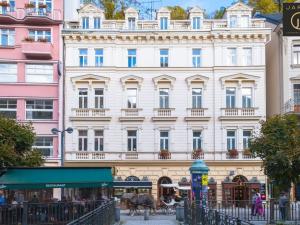 Prodej bytu 4+1, Karlovy Vary, Vřídelní, 127 m2