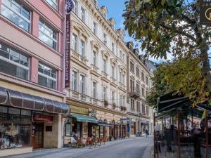 Prodej bytu 4+1, Karlovy Vary, Vřídelní, 127 m2