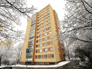 Pronájem bytu 1+1, Praha - Kobylisy, Paláskova, 37 m2