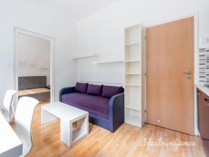 Pronájem bytu 2+kk, Praha - Smíchov, Stroupežnického, 32 m2