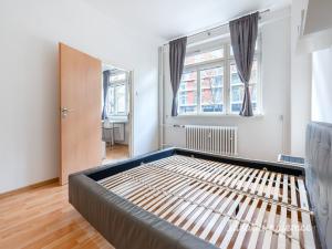 Pronájem bytu 2+kk, Praha - Smíchov, Stroupežnického, 32 m2