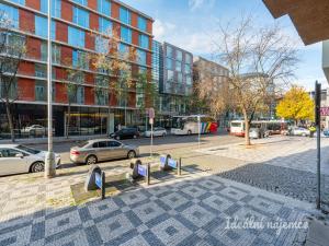 Pronájem bytu 2+kk, Praha - Smíchov, Stroupežnického, 32 m2