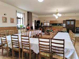 Prodej restaurace, Písek, Hradiště, 497 m2