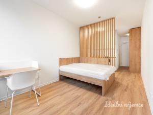 Pronájem bytu 1+kk, Praha - Veleslavín, Na Větrníku, 27 m2