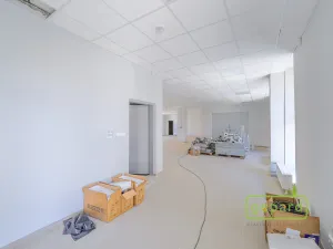 Prodej obchodního prostoru, České Budějovice, Dr. Bureše, 1032 m2