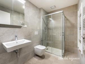 Pronájem bytu 2+kk, Praha - Štěrboholy, K učilišti, 62 m2