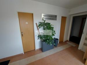 Pronájem kanceláře, Praha - Kunratice, náměstí Prezidenta Masaryka, 11 m2