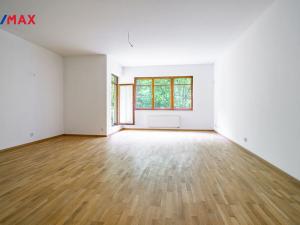 Prodej bytu 3+1, Karlovy Vary, U Imperiálu, 156 m2