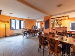 Prodej restaurace, Mikulášovice, 196 m2