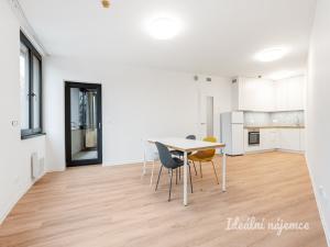 Pronájem bytu 3+kk, Praha - Břevnov, Na Větrníku, 83 m2