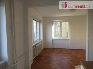 Pronájem bytu 3+kk, Praha - Břevnov, Na Petřinách, 70 m2