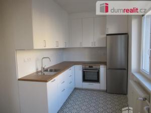 Pronájem bytu 3+kk, Praha - Břevnov, Na Petřinách, 70 m2