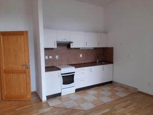 Pronájem bytu 2+kk, Teplice, Masarykova třída, 58 m2