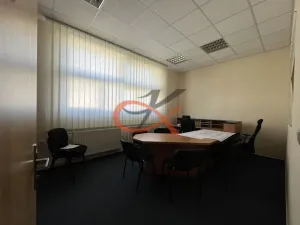 Pronájem komerční nemovitosti, Rožnov pod Radhoštěm, Tvarůžkova, 486 m2