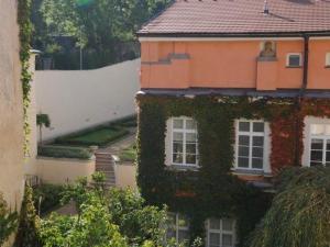 Pronájem bytu 4+1, Praha - Malá Strana, Vlašská, 170 m2