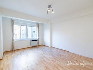 Pronájem bytu 2+kk, Praha - Žižkov, Jeseniova, 45 m2