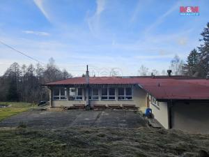 Prodej komerční nemovitosti, Hrádek - Odolenov, 1350 m2