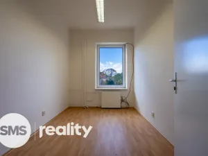Pronájem kanceláře, Krnov - Pod Bezručovým vrchem, Revoluční, 328 m2