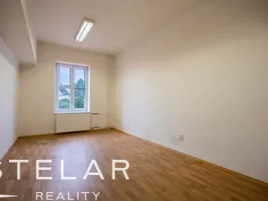 Pronájem kanceláře, Krnov - Pod Bezručovým vrchem, Revoluční, 328 m2