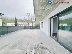 Prodej bytu 2+kk, Praha - Vysočany, Spojovací, 49 m2