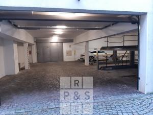 Pronájem garáže, Praha - Malá Strana, Vlašská, 15 m2