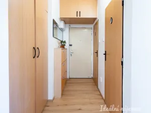 Pronájem bytu 2+1, Praha - Michle, Batelovská, 49 m2