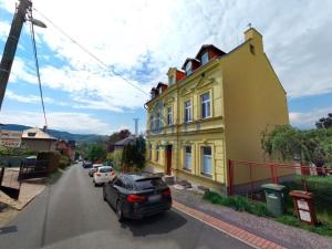 Prodej bytu 2+1, Karlovy Vary - Doubí, Komenského, 41 m2